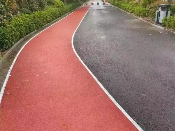 透水沥青道路施工 透水沥青道路.jpg